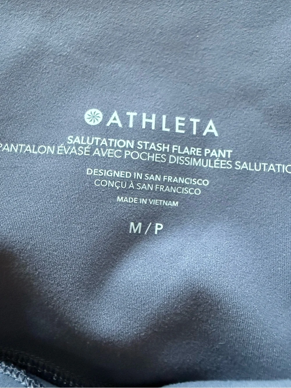 Athleta Salutation Stash Pocket Flare Pant Dusk Violet Casual Women’s Medium P